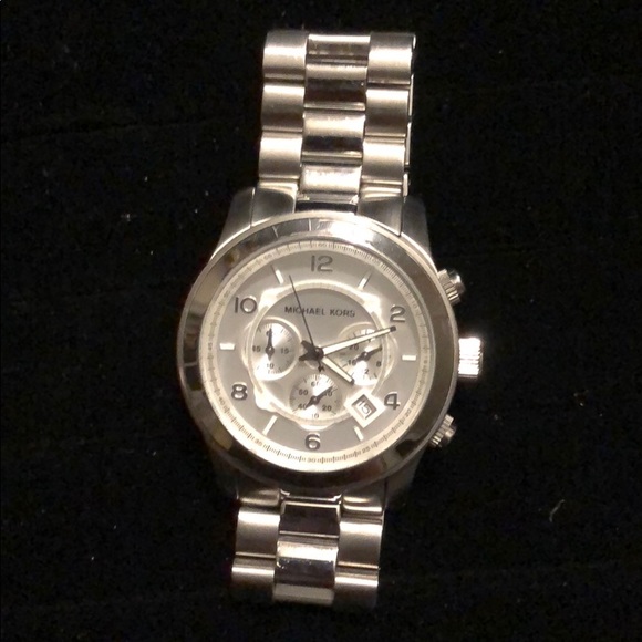 SOLD. New Michael Kors men’s stainless steel watch - Picture 4 of 4